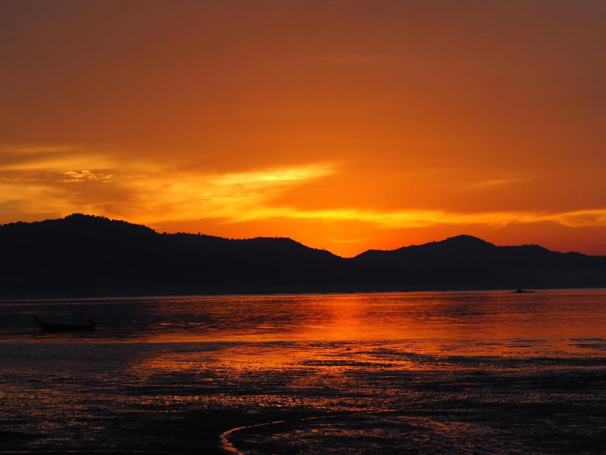 Modern Sunset Sea House Lam Sai Villa Ко Яо Ной Екстериор снимка